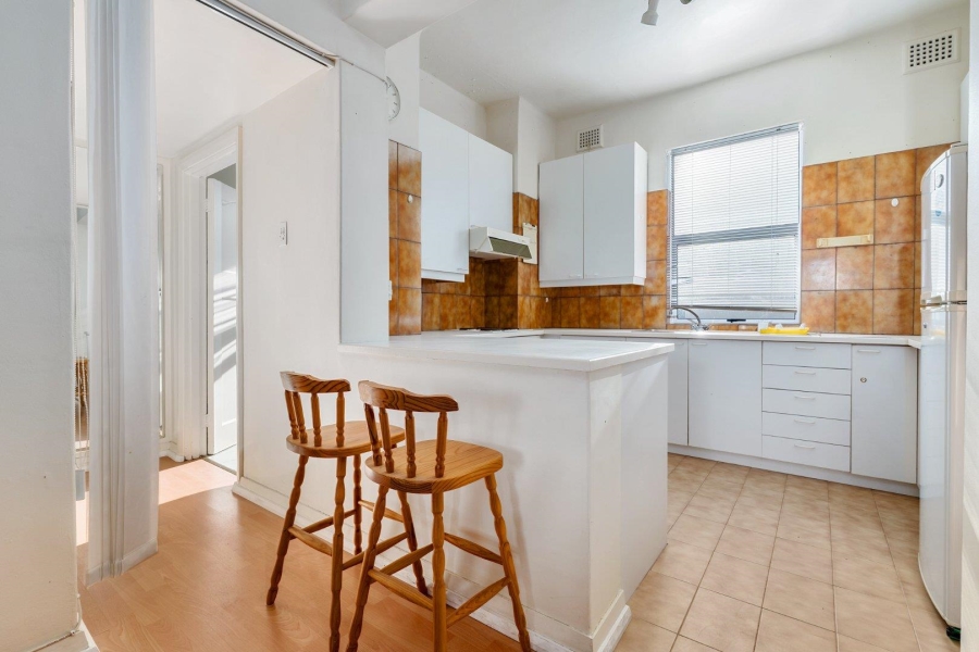 2 Bedroom Property for Sale in Sea Point Western Cape